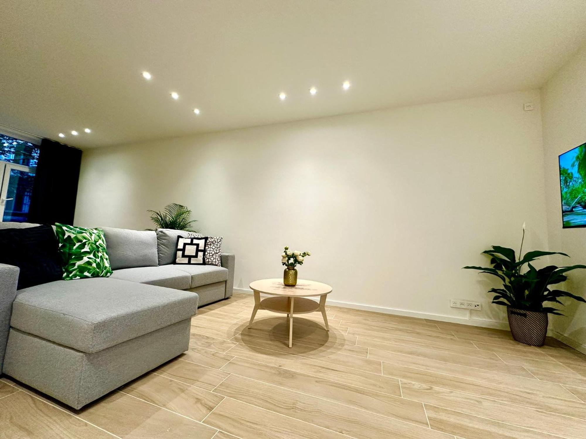 Luxury Suites Park By Rikas Hotels Antwerpen Exteriör bild