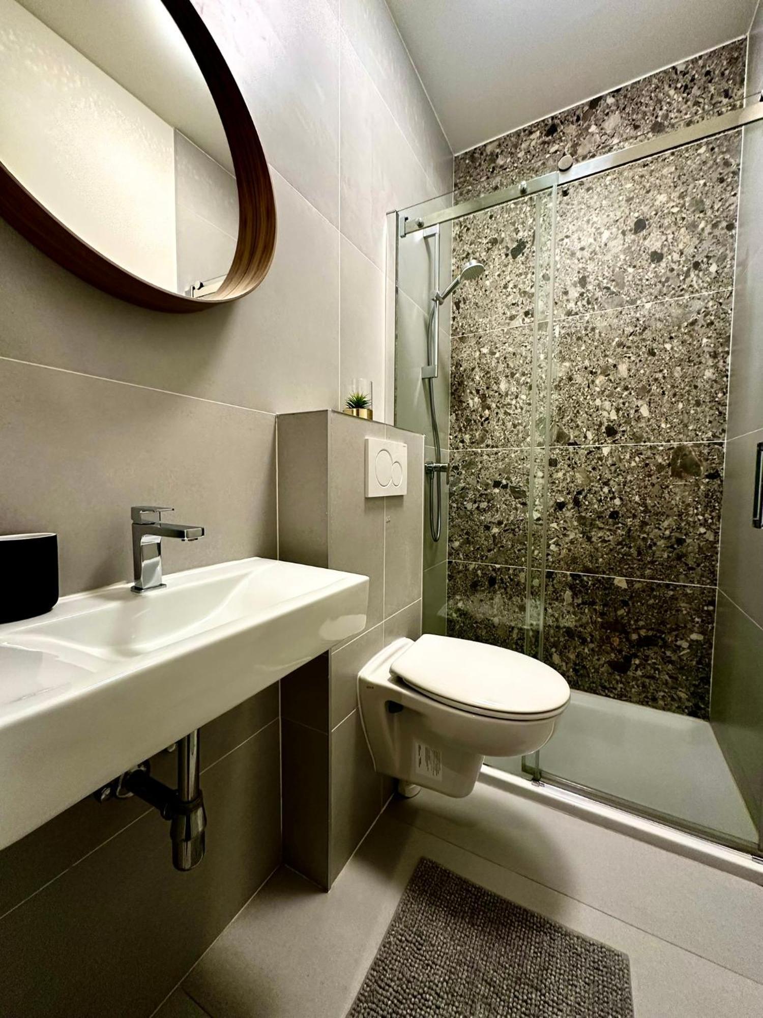 Luxury Suites Park By Rikas Hotels Antwerpen Exteriör bild